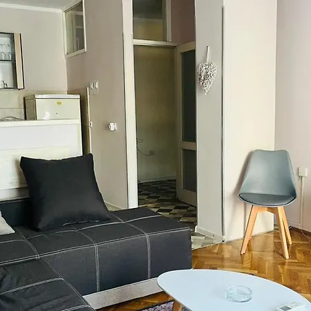 Апартаменты Majdini Clock Tower Подгорица