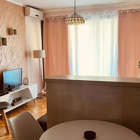 Апартаменты Majdini Clock Tower Подгорица