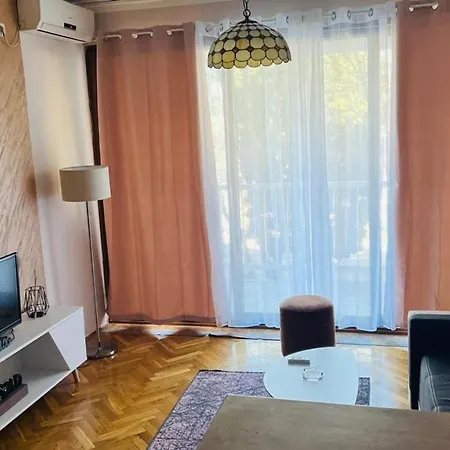 Majdini Clock Tower Apartment