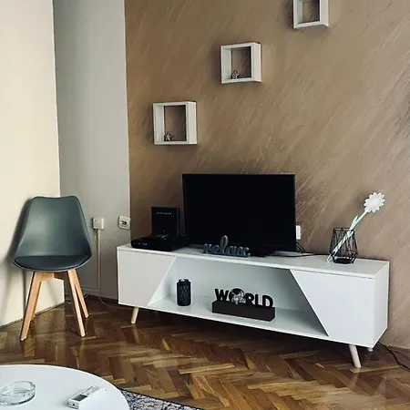 Majdini Clock Tower Apartament *