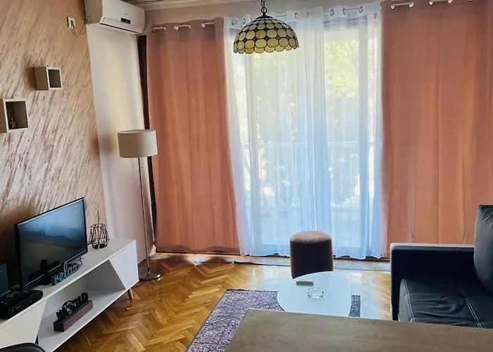 Majdini Clock Tower Apartmán